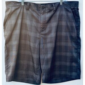 St Andrews of Scotland Mens 42 Grey Plaid Golf Shorts Performance Stretch Check